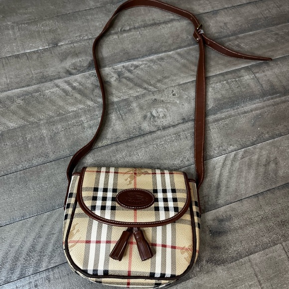 BURBERRY’S Vintage Check Crossbody - Picture 3 of 6